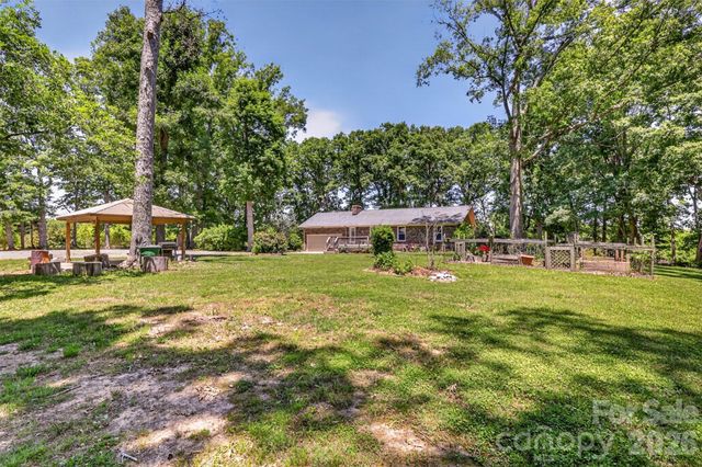 9807 Black Road, Midland, NC 28107