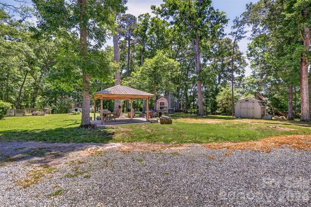 9807 Black Road, Midland, NC 28107