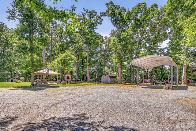 9807 Black Road, Midland, NC 28107