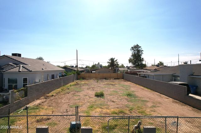 4422 S 8TH Place 11, Phoenix, AZ 85040