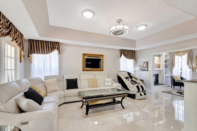 3202 SW Holly Lane, Palm City, FL 34990