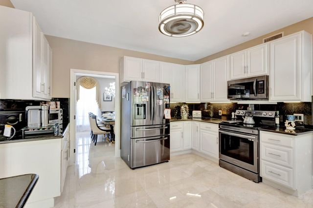 3202 SW Holly Lane, Palm City, FL 34990