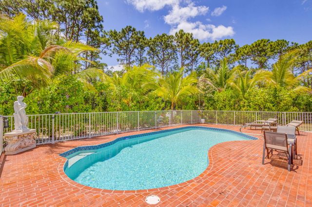 3202 SW Holly Lane, Palm City, FL 34990