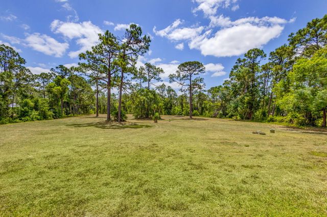 3202 SW Holly Lane, Palm City, FL 34990