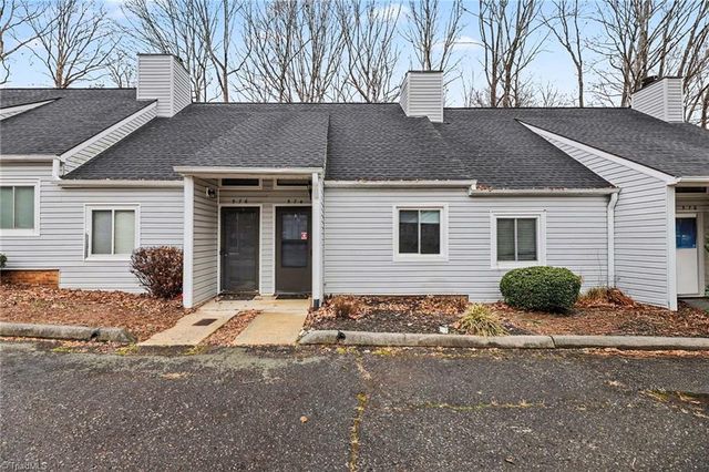 574 Brookside Court, Kernersville, NC 27284