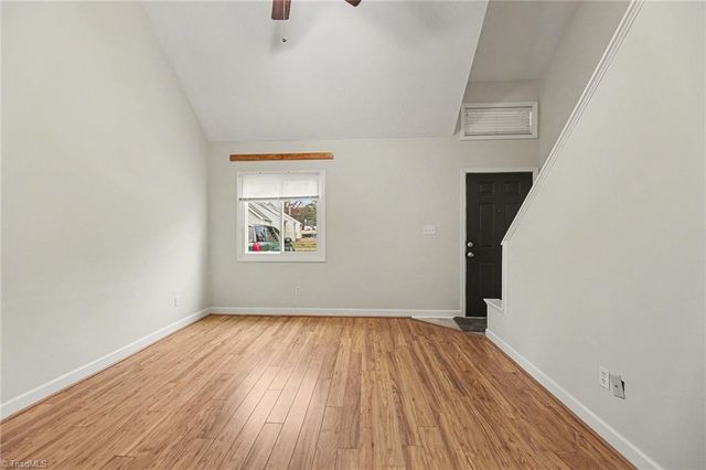 574 Brookside Court, Kernersville, NC 27284