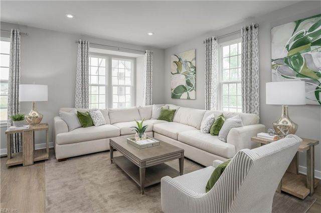 241 Reids Place DR, Suffolk, VA 23434