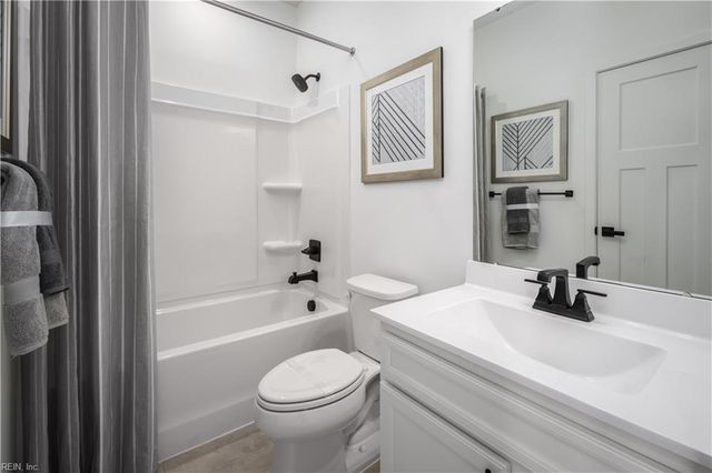 241 Reids Place DR, Suffolk, VA 23434