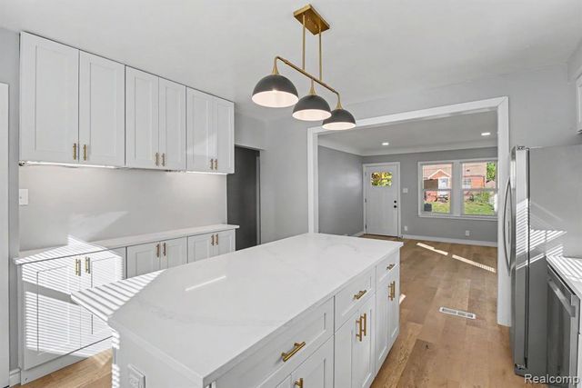 3168 Berkshire Avenue, Warren, MI 48091