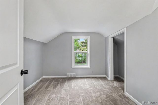 3168 Berkshire Avenue, Warren, MI 48091