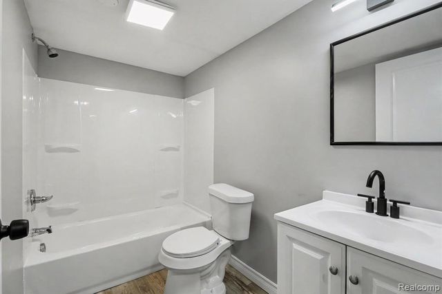 3168 Berkshire Avenue, Warren, MI 48091