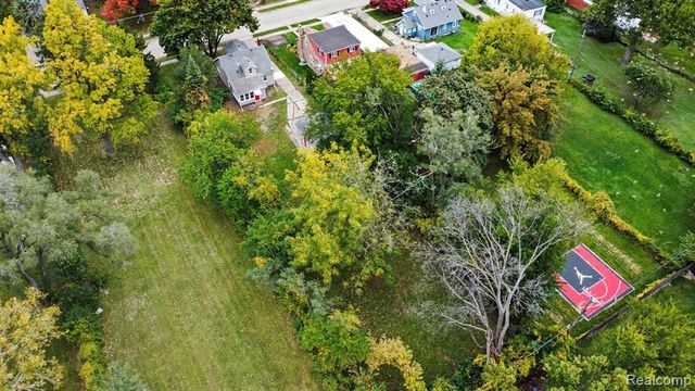 3168 Berkshire Avenue, Warren, MI 48091