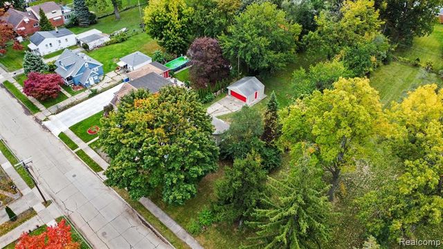 3168 Berkshire Avenue, Warren, MI 48091