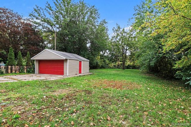 3168 Berkshire Avenue, Warren, MI 48091