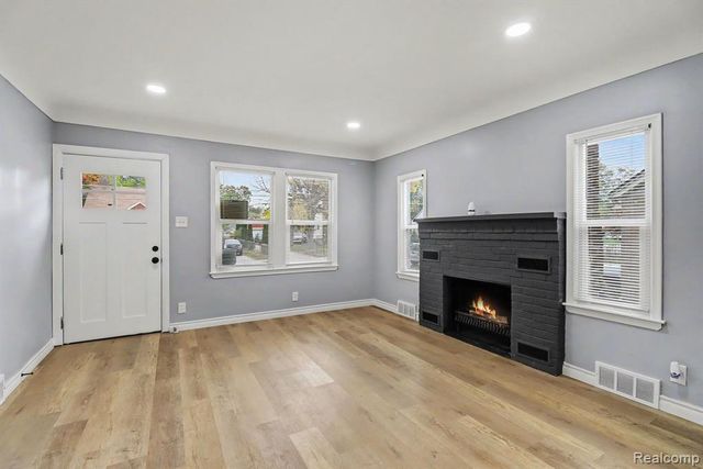 3168 Berkshire Avenue, Warren, MI 48091