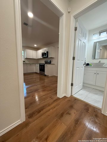 703 san augustine, San Antonio, TX 78237