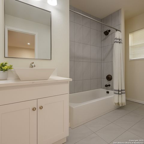 703 san augustine, San Antonio, TX 78237