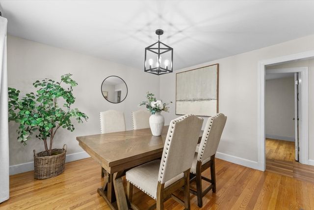 19 W Sigourney St, Lynn, MA 01905