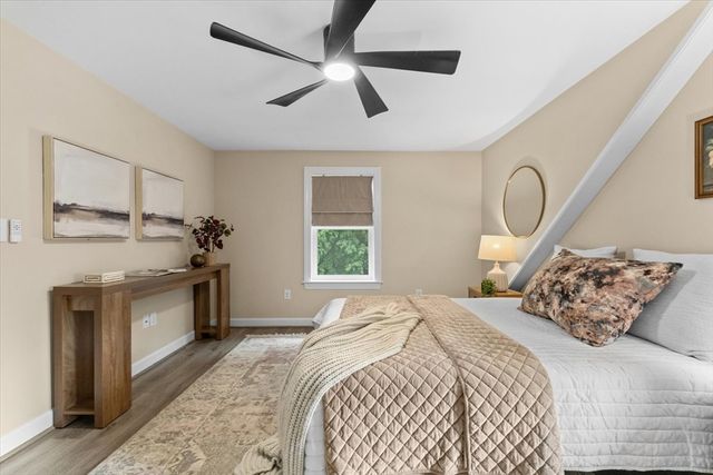 19 W Sigourney St, Lynn, MA 01905