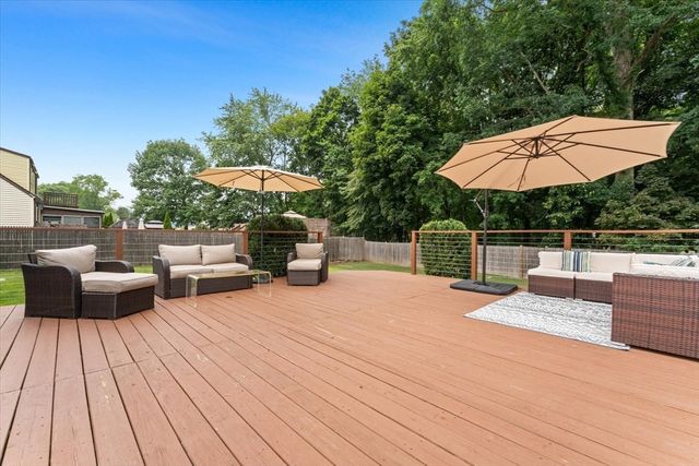 19 W Sigourney St, Lynn, MA 01905