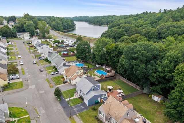19 W Sigourney St, Lynn, MA 01905