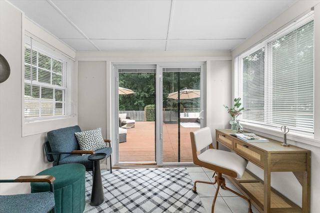 19 W Sigourney St, Lynn, MA 01905
