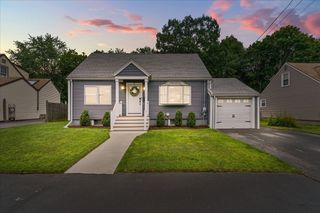 19 W Sigourney St, Lynn, MA 01905