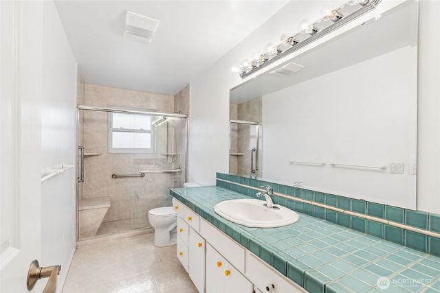 18930 66th Place W, Lynnwood, WA 98036