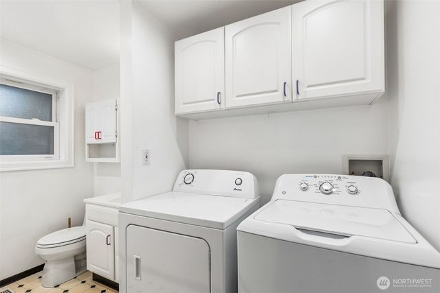 18930 66th Place W, Lynnwood, WA 98036