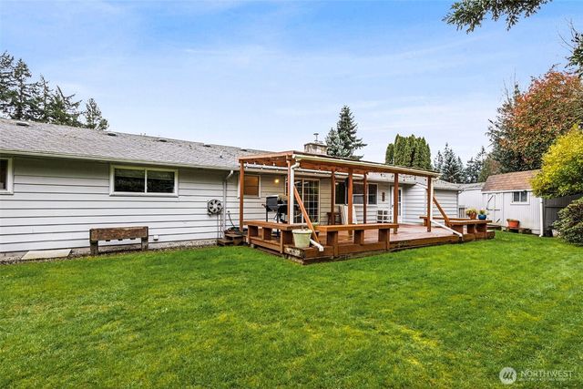 18930 66th Place W, Lynnwood, WA 98036