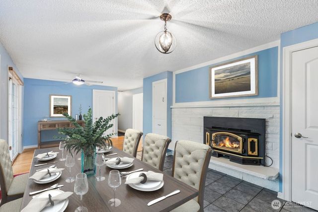 18930 66th Place W, Lynnwood, WA 98036