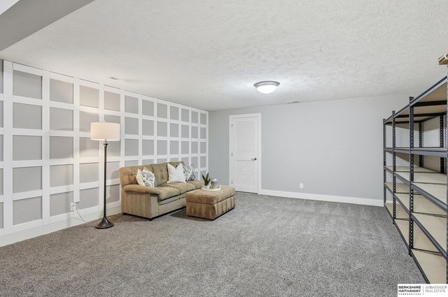 4509 S 193 Street, Omaha, NE 68135