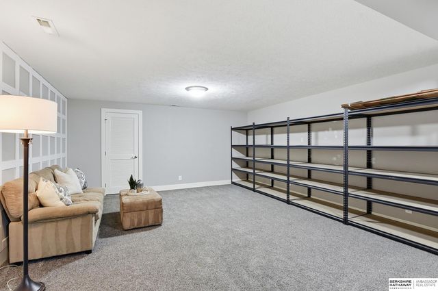 4509 S 193 Street, Omaha, NE 68135