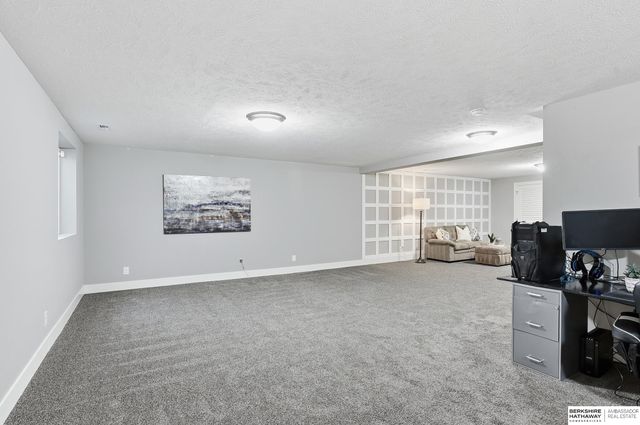 4509 S 193 Street, Omaha, NE 68135