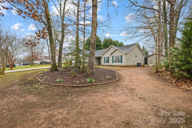 115 Springlake Drive, Troutman, NC 28166