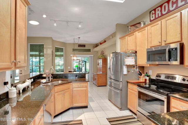 1685 PINECREST Drive, Fleming Island, FL 32003
