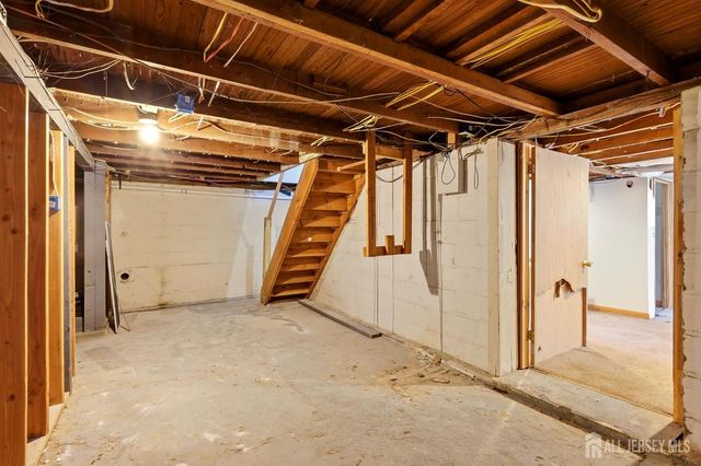 19 Tyndale Avenue, Monroe, NJ 08831