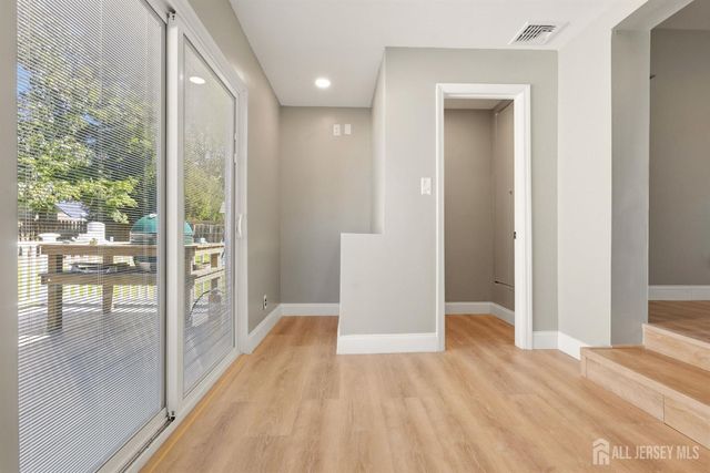 19 Tyndale Avenue, Monroe, NJ 08831