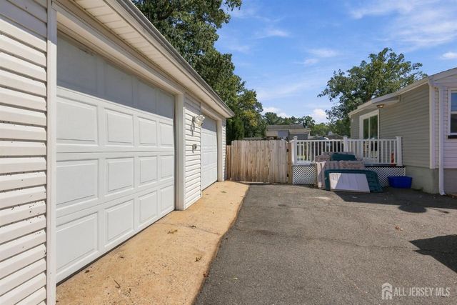 19 Tyndale Avenue, Monroe, NJ 08831