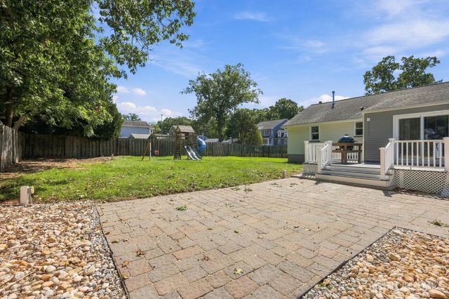 19 Tyndale Avenue, Monroe, NJ 08831
