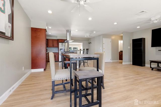 19 Tyndale Avenue, Monroe, NJ 08831