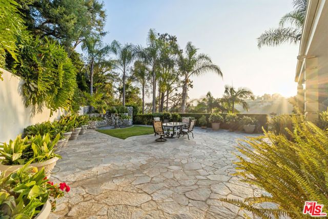 10825 Chalon Road, Los Angeles, CA 90077