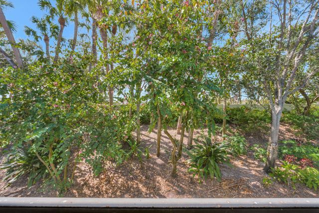 359 Chambord Terrace, Palm Beach Gardens, FL 33410