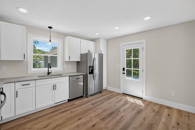 223 N Western Street, Stuart, IA 50250