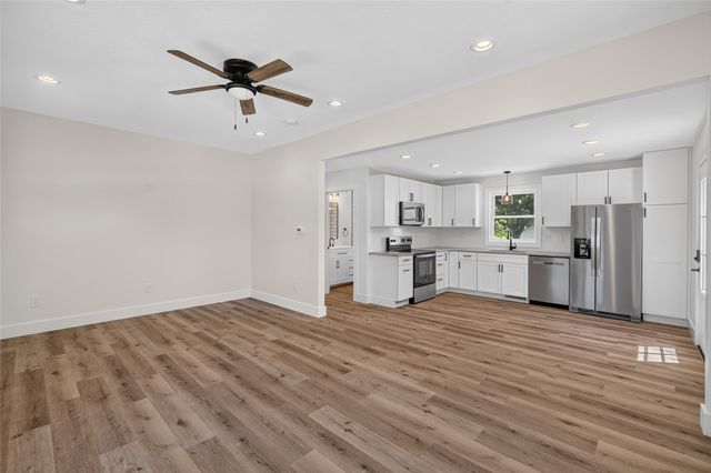 223 N Western Street, Stuart, IA 50250
