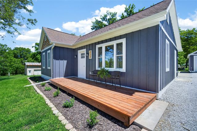 223 N Western Street, Stuart, IA 50250