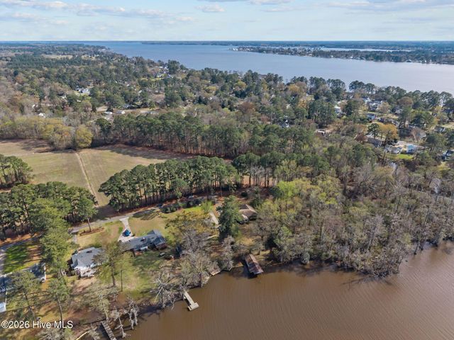 147 Honey Pod Farm Road, Washington, NC 27889