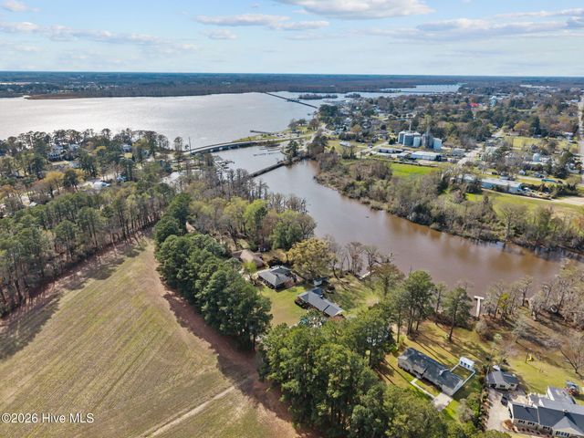 147 Honey Pod Farm Road, Washington, NC 27889