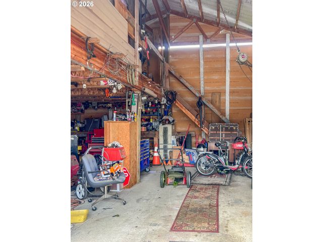 1580 WINSTON SECTION Rd, Winston, OR 97496