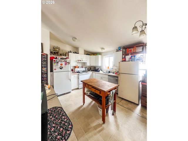 1580 WINSTON SECTION Rd, Winston, OR 97496